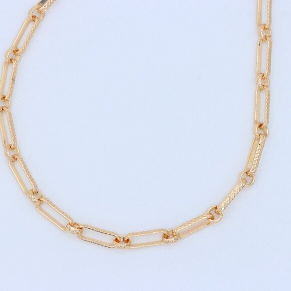 "Handmade Anklet – Elegant & Delicate Jewelry for Women | UNVRC1520 - Picture 3 of 10